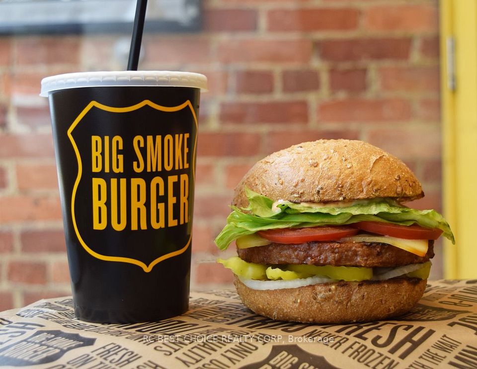 25 The West Mall # N/A, Toronto W08, ON M9C 1B8