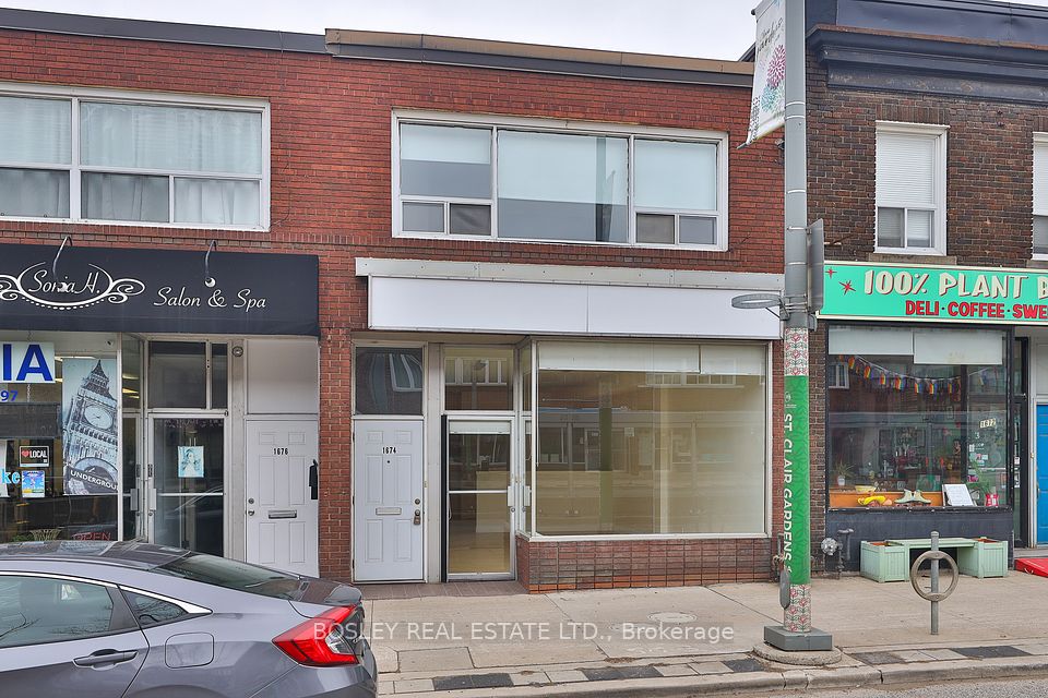 1674 St Clair Avenue W, Toronto W03, ON M6N 1H8