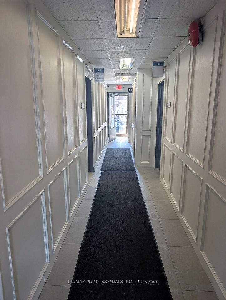 4640 Jane Street B1, Toronto W05, ON M3N 2K5