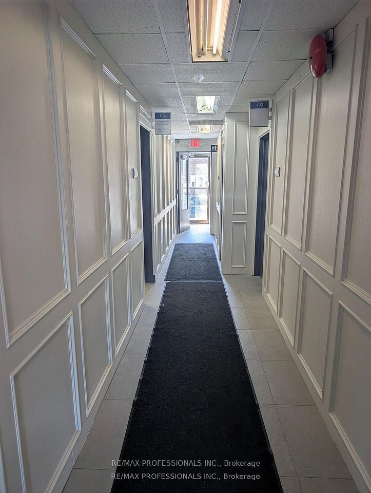 4640 Jane Street B3, Toronto W05, ON M3N 2K5