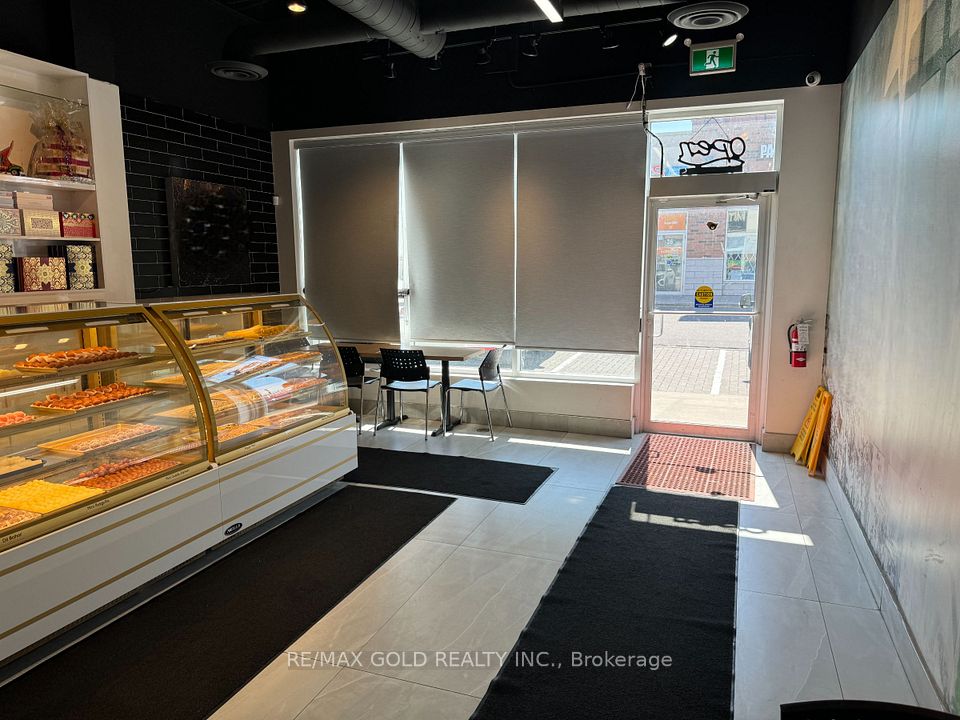 3910 Eglinton Avenue W 40B, Mississauga, ON L5M 2R9