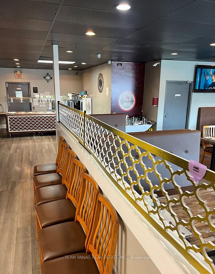 284 Orenda Road 19, Brampton, ON L6T 4X6