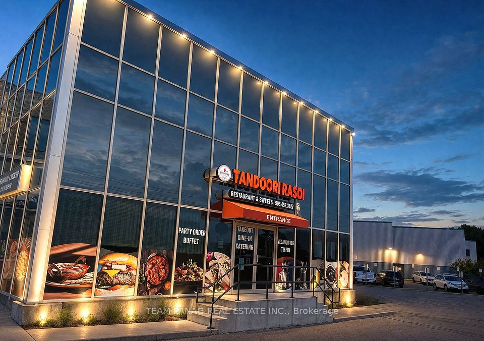 284 Orenda Road 19, Brampton, ON L6T 4X6