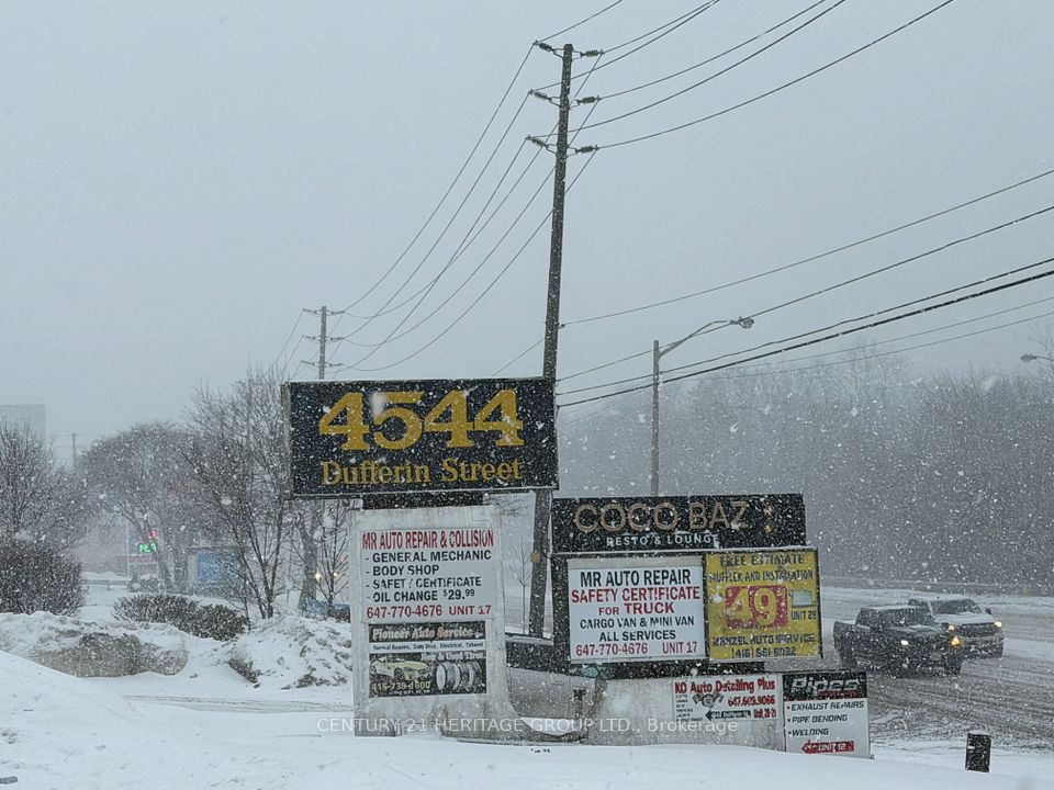 4544 Dufferin Street W 40, Toronto W05, ON M3H 5X2