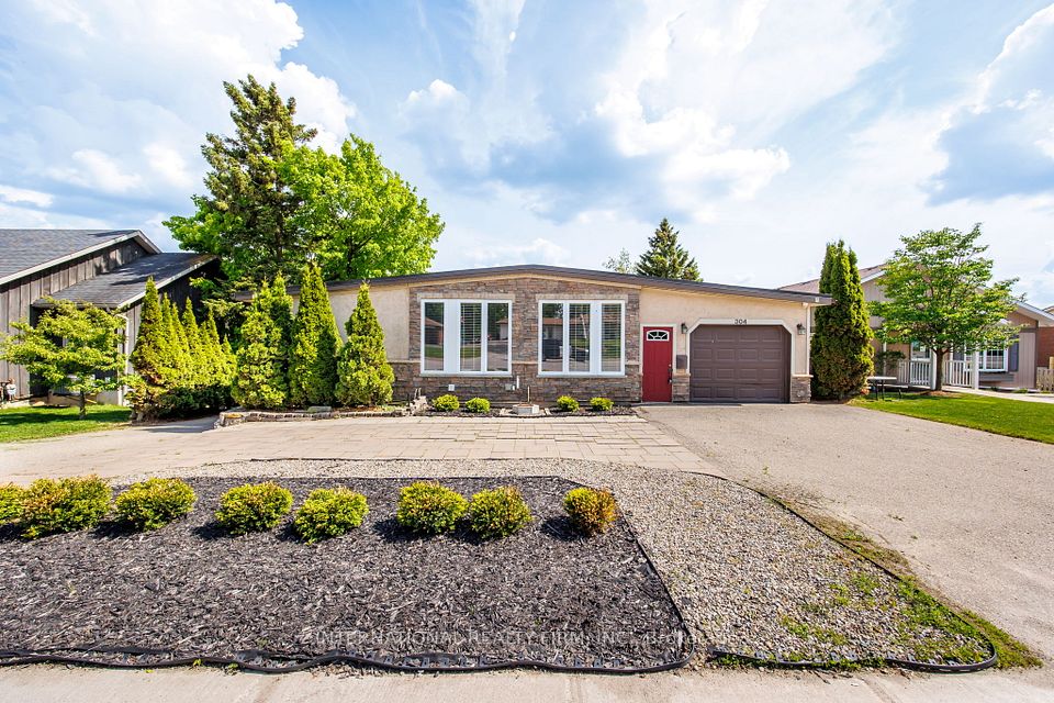 304 Broadway, Orangeville, ON L9W 1L3 at 304 Broadway, Orangeville, ON L9W 1L3, Orangeville, ON, L9W 1L3
