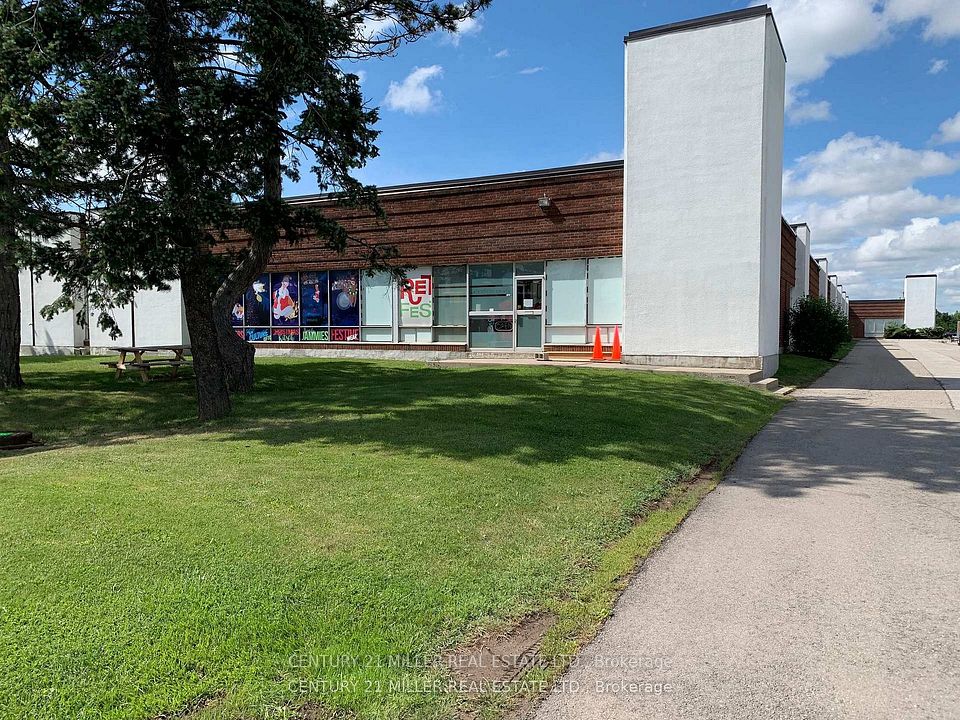 1100 INVICTA Drive 10, Oakville, ON L6H 2K9