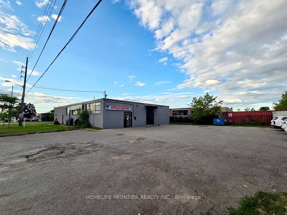 13 Racine Road, Toronto, ON M9W 2Z2