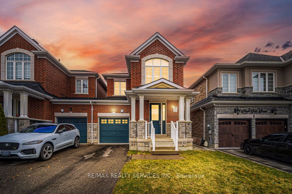 Att/Row/Townhouse at 9 Maple Trail Road, Caledon, ON L7C 3Z3, Caledon