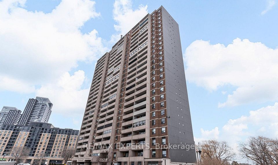 3390 Weston Road 2304, Toronto W05, ON M9M 2X3