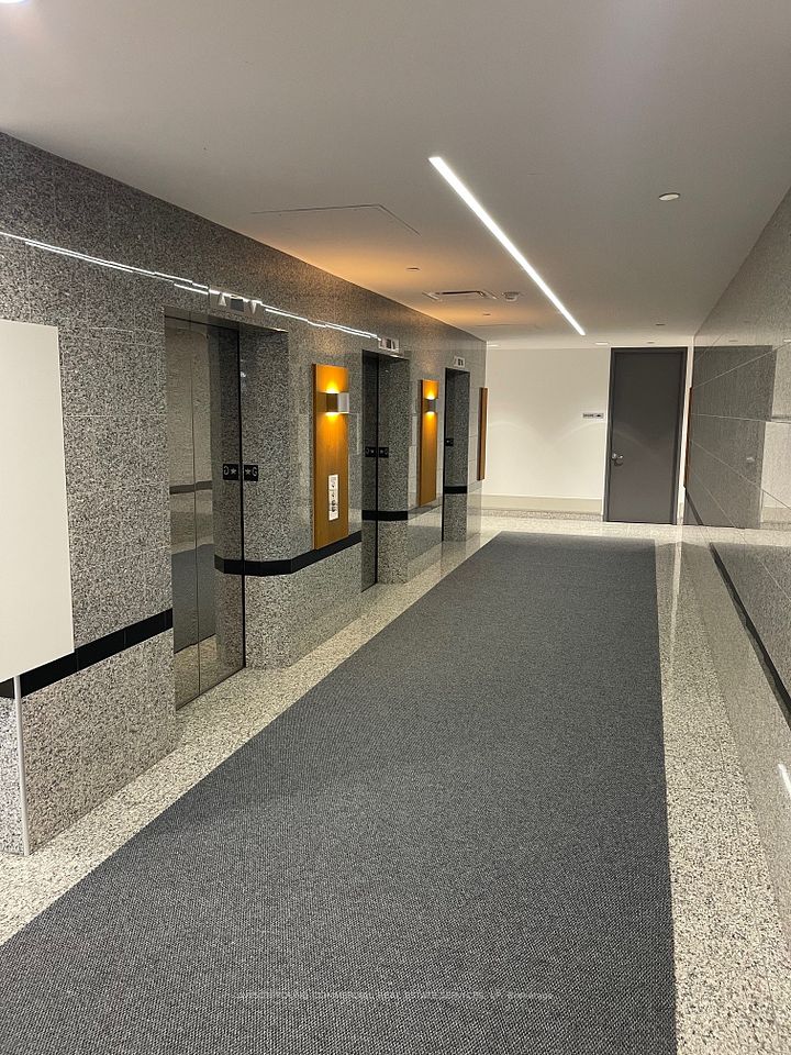 5995 Avebury Road 800, Mississauga, ON L5R 3P9