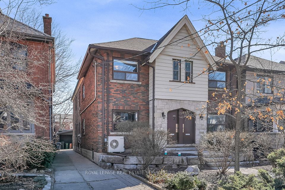 393* Willard Avenue, Toronto W02, ON M6S 3R4