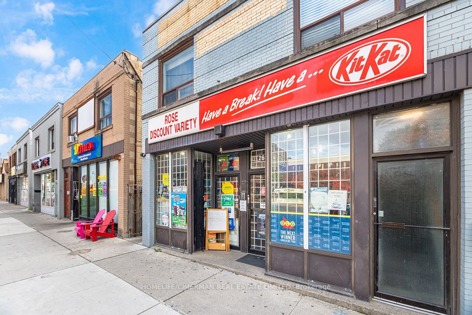 2681 Eglinton Avenue W, Toronto W03, ON M6M 1T8