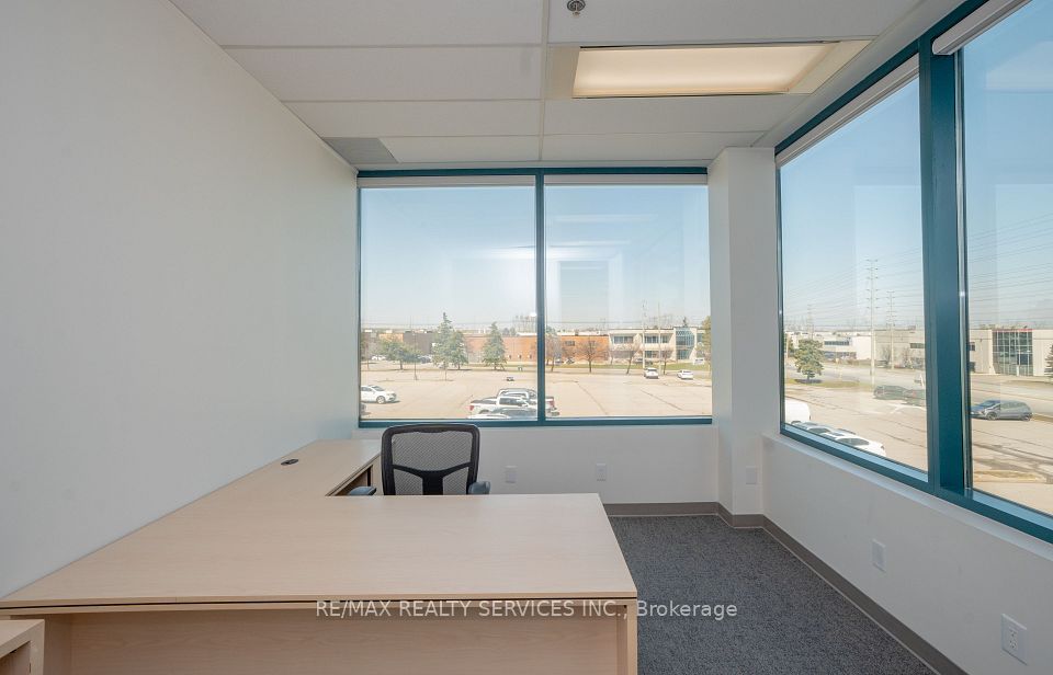 989 Derry Road 200 - B, Mississauga, ON L5T 2J8