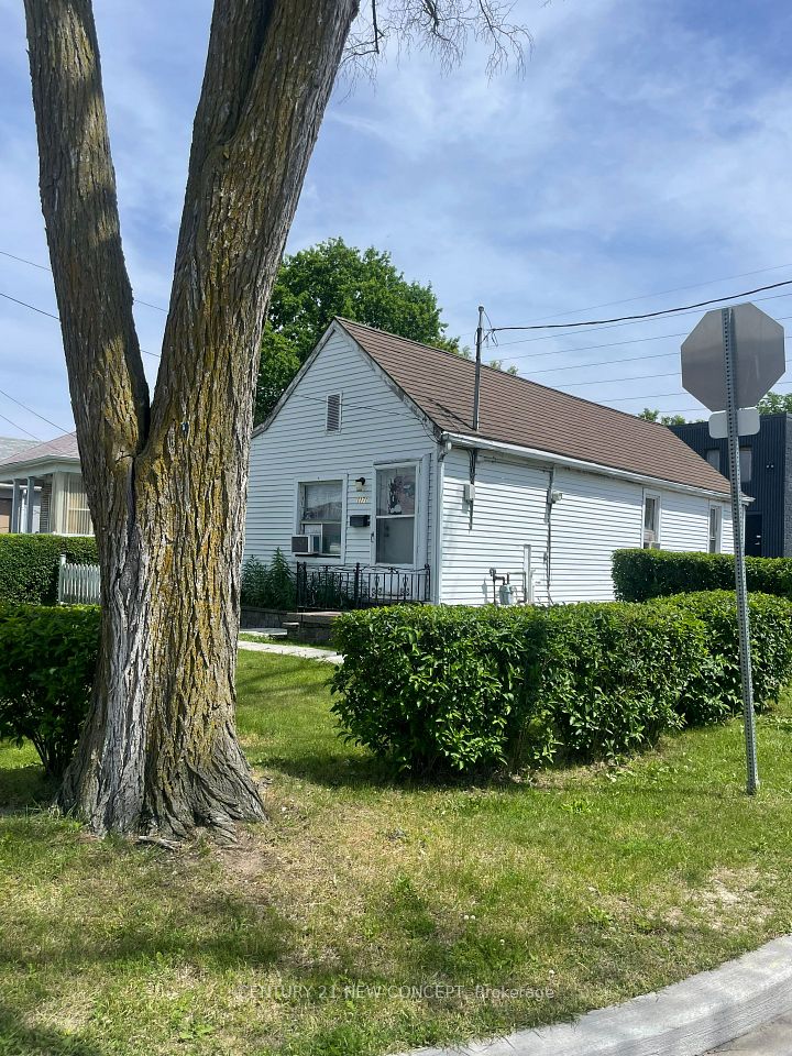 1171 Roselawn Avenue, Toronto, ON M6B 1C5 at 1171 Roselawn Avenue, Toronto, ON M6B 1C5, Toronto W04, ON, M6B 1C5