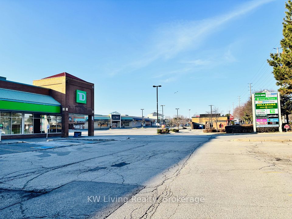 2400 Dundas Street W 2, Mississauga, ON L5K 2R8