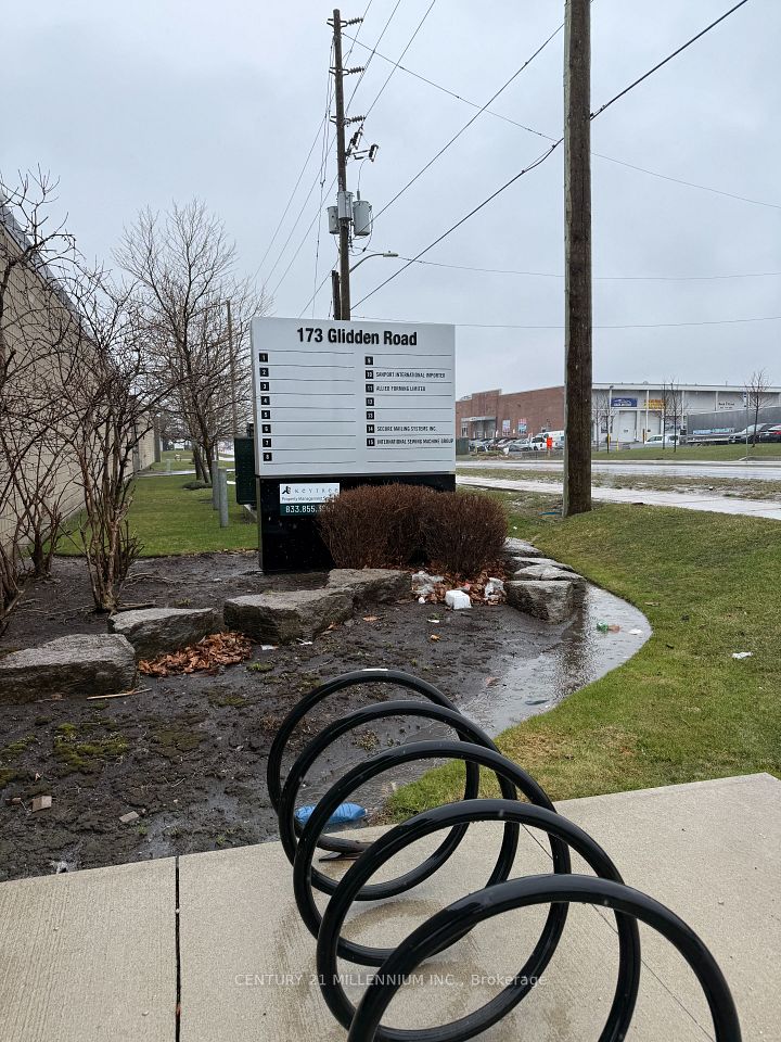 173 Glidden Road 6, Brampton, ON L6W 3L9