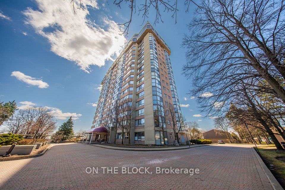 880 Dundas Street W 203, Mississauga, ON L5C 4H3 at 880 Dundas Street W 203, Mississauga, ON L5C 4H3, Mississauga, ON, L5C 4H3