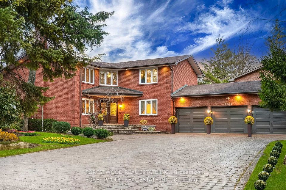 2176 Autumn Breeze Drive N, Mississauga, ON L5B 1R4 at 2176 Autumn Breeze Drive N, Mississauga, ON L5B 1R4, Mississauga, ON, L5B 1R4