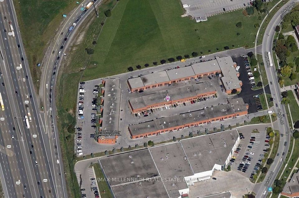 750 Oakdale Road 58, Toronto W05, ON M3M 2Z4