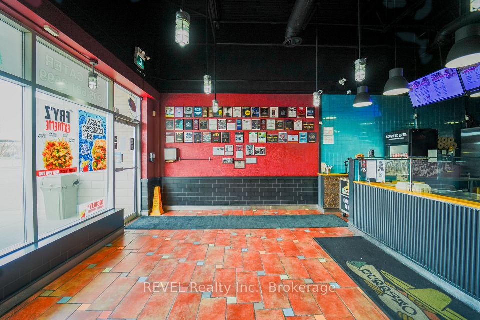 1435 Plains Road E 2, Burlington, ON L7R 3P9