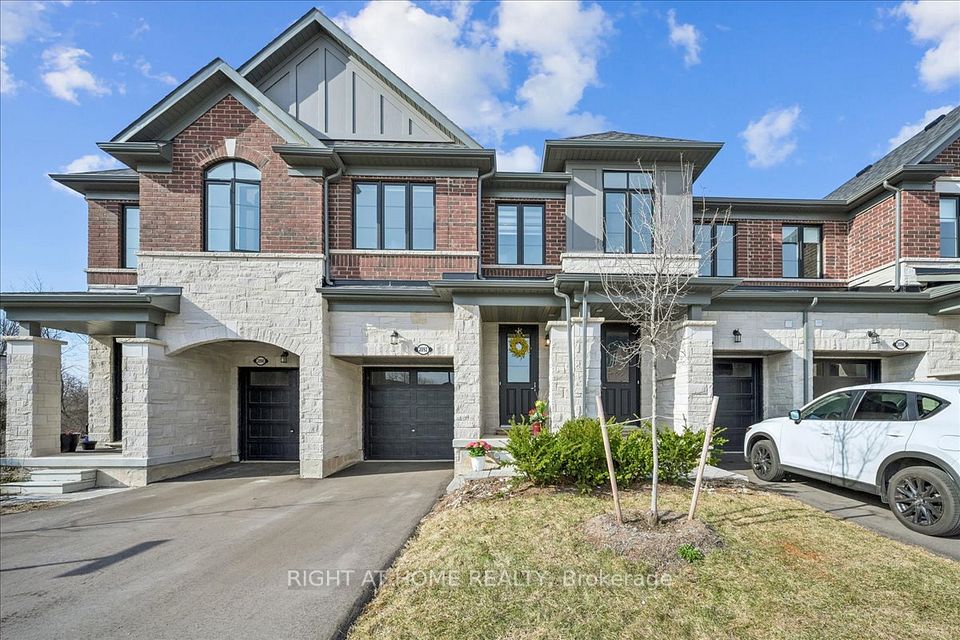 Att/Row/Townhouse at 2092 Ellerston Common, Burlington, ON L7P 0V6, Burlington