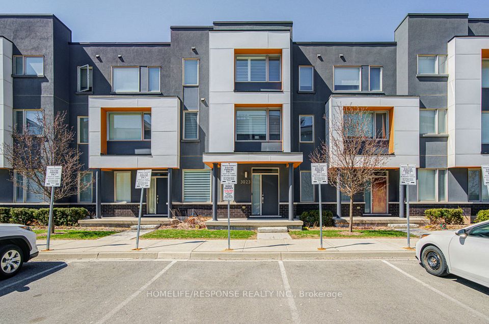 Condo Townhouse at 3023 Creekshore Common 31, Oakville, ON L6M 1L8, Oakville