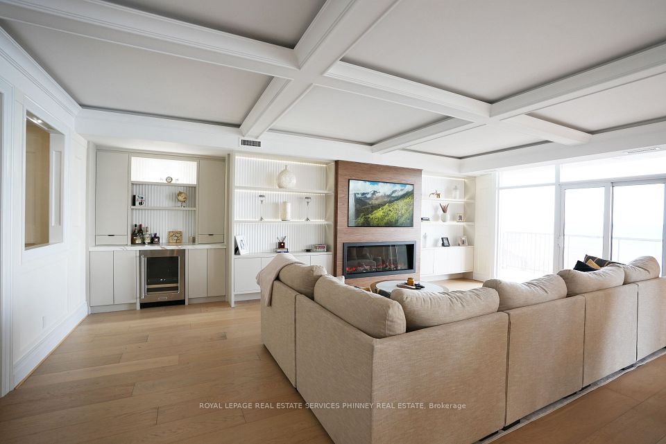 Condo Apartment at 1477 Lakeshore Road 904, Burlington, ON L7S 1B5, Burlington