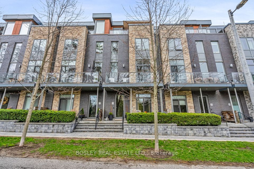 Att/Row/Townhouse at 29 Godfrey's Lane, Mississauga, ON L5H 2T1, Mississauga
