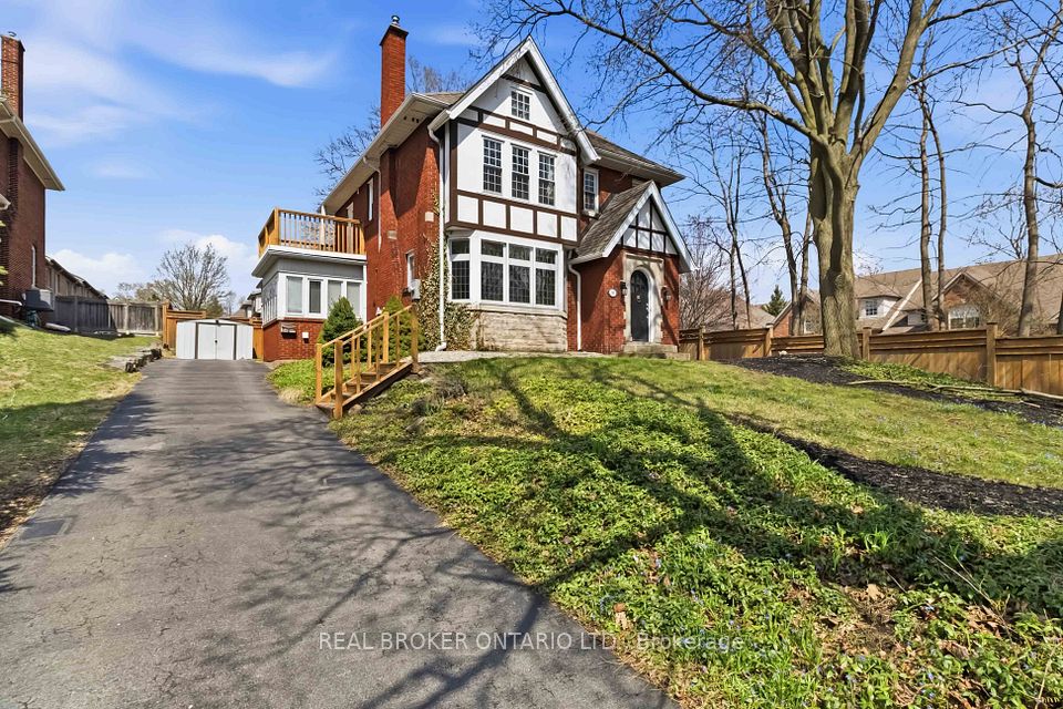 Detached at 295 Plains Road W Main Level, Burlington, ON L7T 1G1, Burlington