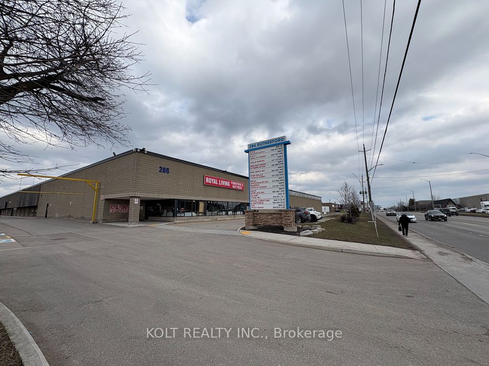 286 Rutherford Road S 10, Brampton, ON L6W 3J9