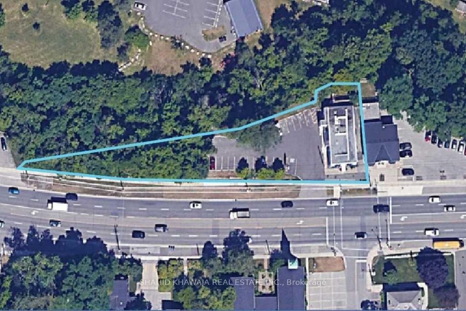 1563 Dundas Street W, Mississauga, ON L5C 1E3