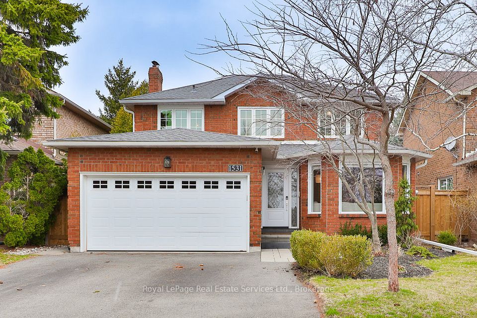 Detached at 1531 Stoneybrook Trail, Oakville, ON L6M 2R4, Oakville