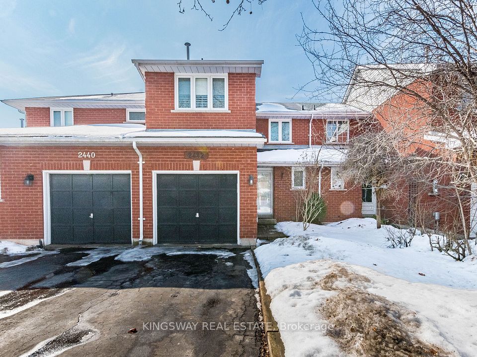 Att/Row/Townhouse at 2442 Stefi Trail, Oakville, ON L6H 5Y4, Oakville