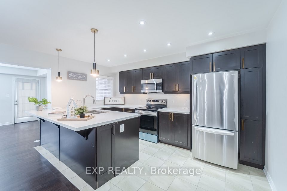 Att/Row/Townhouse at 1000 Asleton Boulevard 84, Milton, ON L9T 9L2, Milton