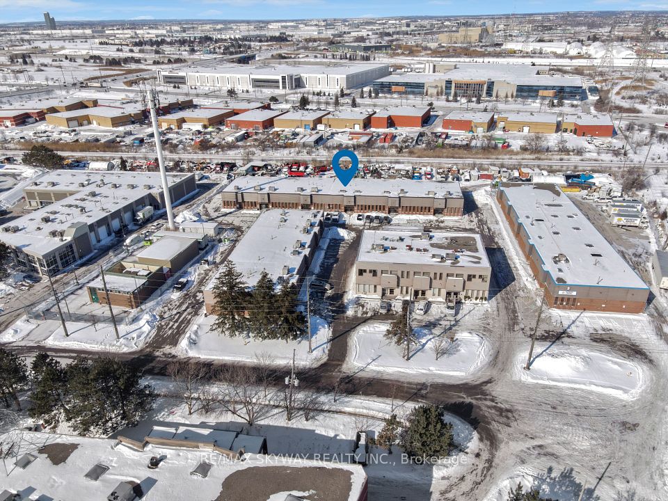 32 Guided Court, Toronto W10, ON M9V 4K6