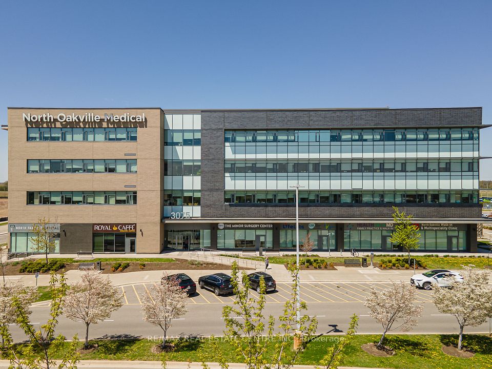 3075 Hospital Gate 408, Oakville, ON L6M 4H6