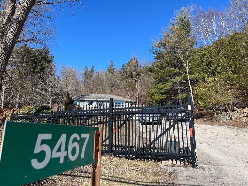 Detached at 5467 Cedar Springs Road E, Burlington, ON L7P 0C2, Burlington