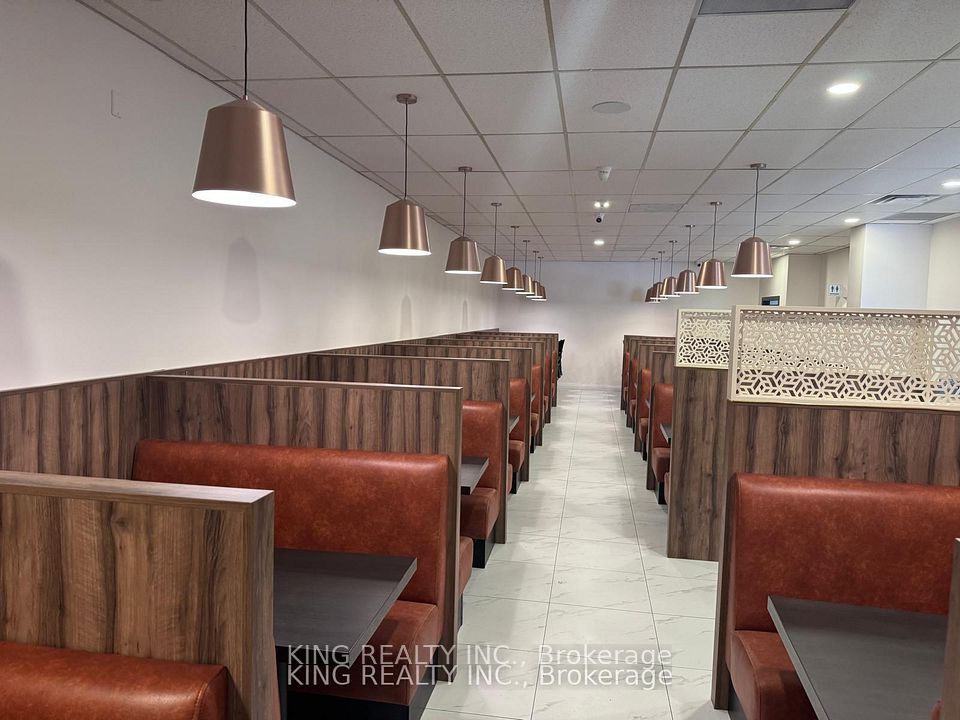 36 Avondale Boulevard, Brampton, ON L6T 1H3