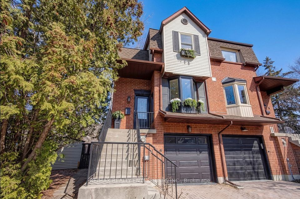 Semi-Detached  at 7 Normandy Place, Oakville, ON L6K 1R9, Oakville