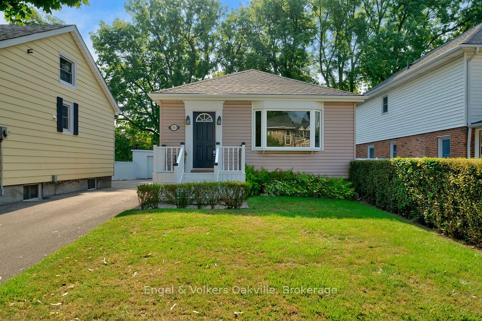 Detached at 1354 Ontario Street, Burlington, ON L7S 1G1, Burlington