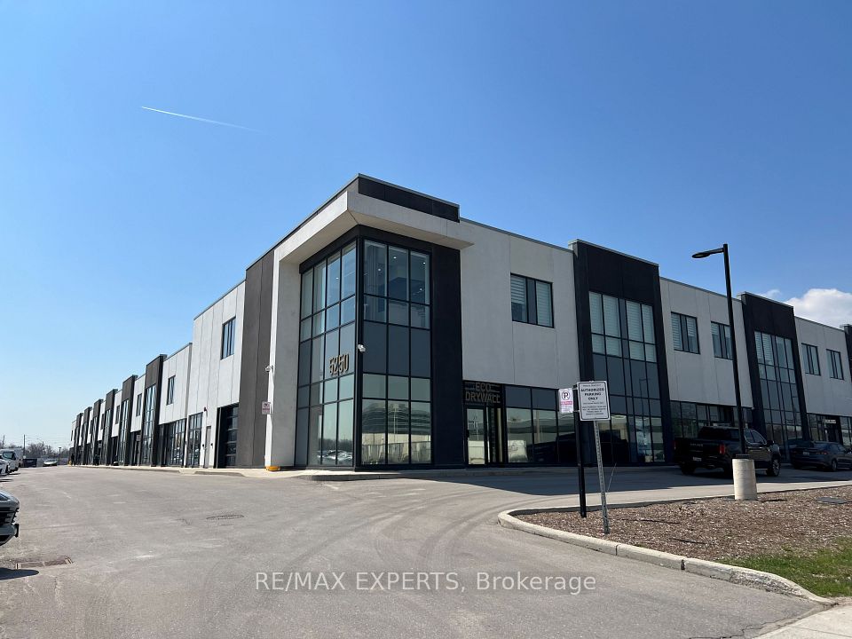 5250 Solar Drive 33, Mississauga, ON L4W 5M8