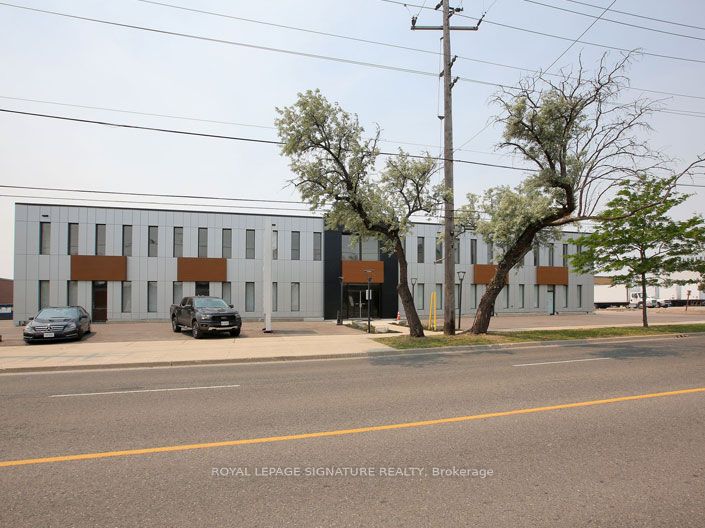 120 Norfinch Drive 2A, Toronto W05, ON M3N 1X3