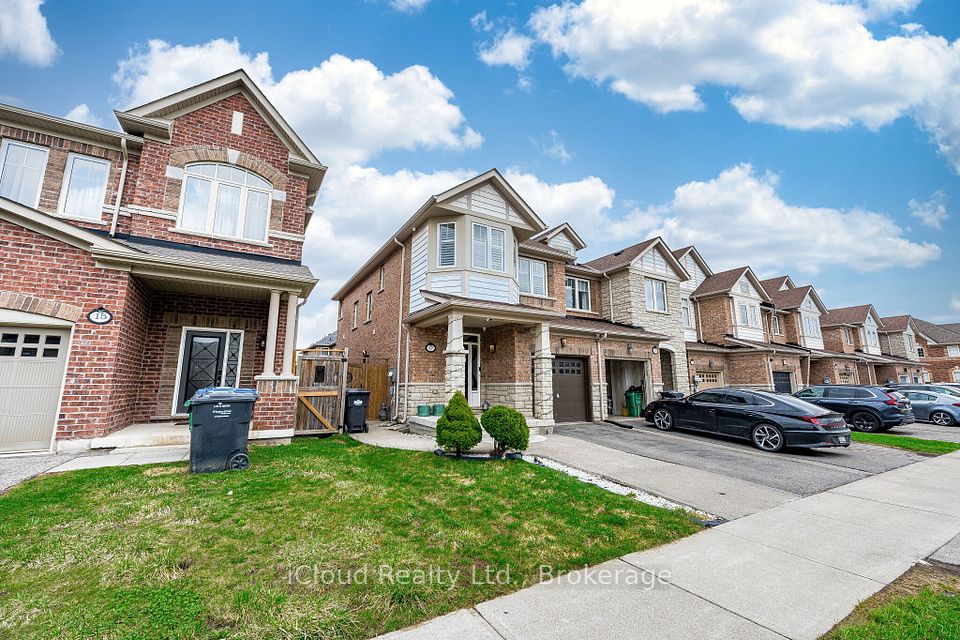 Att/Row/Townhouse at 17 Vinewood Road, Caledon, ON L7C 4A9, Caledon