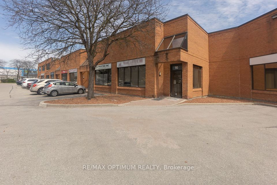 3 Brewster Road 16, Brampton, ON L6T 5G9