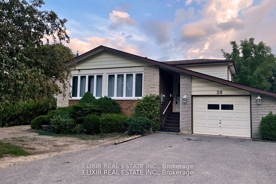 Detached at 30 Trotters Lane, Brampton, ON L6Y 1B6, Brampton