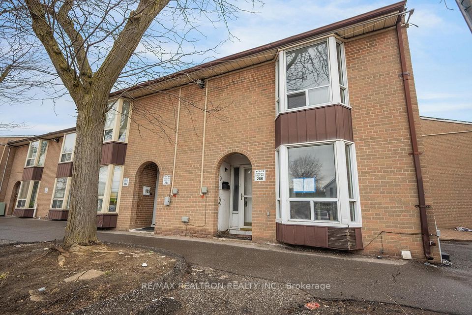 250 John Garland Boulevard 106, Toronto, ON M9V 1N8 at 250 John Garland Boulevard 106, Toronto, ON M9V 1N8, Toronto W10, ON, M9V 1N8