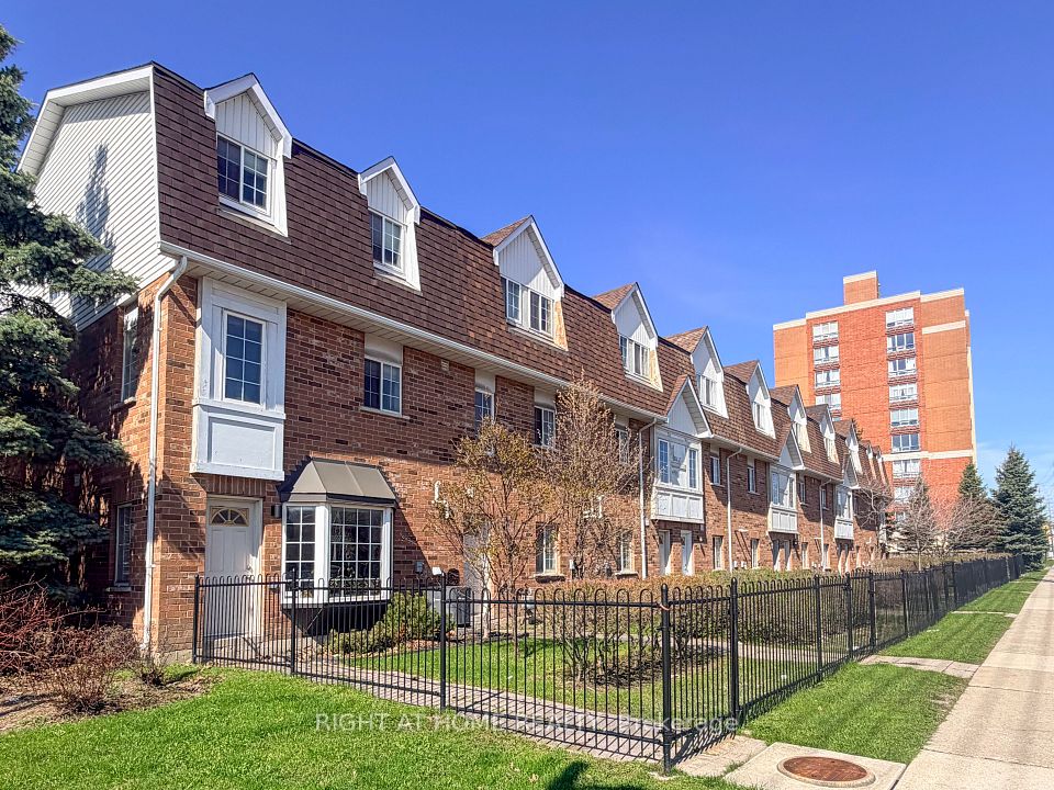 1525 South Parade Court 28, Mississauga, ON L5M 6E9 at 1525 South Parade Court 28, Mississauga, ON L5M 6E9, Mississauga, ON, L5M 6E9