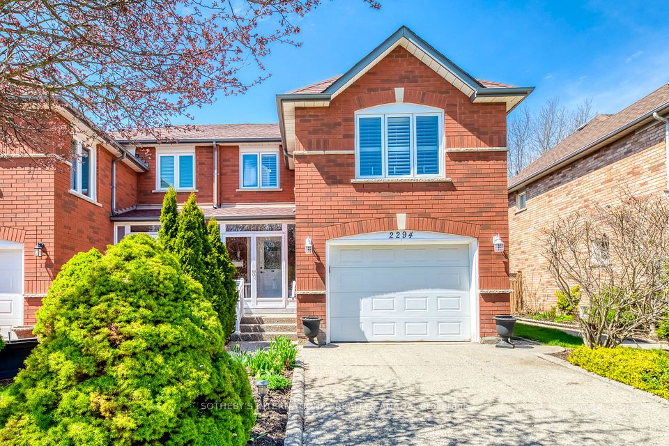 Semi-Detached  at 2294 Dale Ridge Drive, Oakville, ON L6M 3L5, Oakville