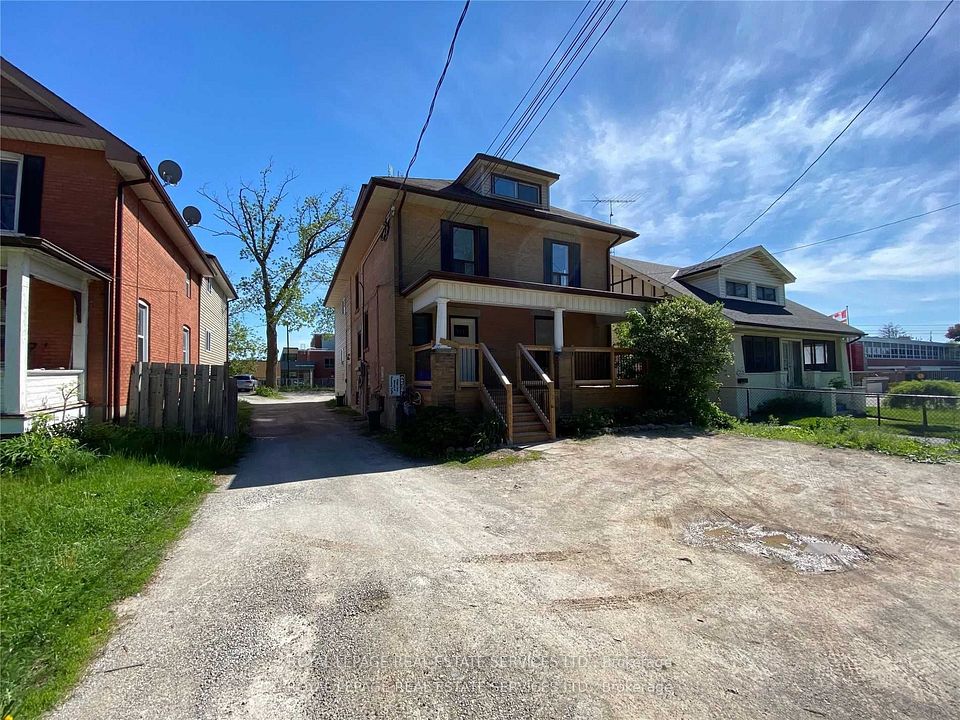 Detached at 76 Guelph Street A, Halton Hills, ON L7G 3Z5, Halton Hills