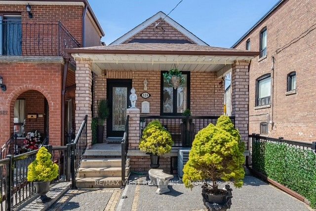 524 Salem Avenue N, Toronto, ON M6H 3E1 at 524 Salem Avenue N, Toronto, ON M6H 3E1, Toronto W02, ON, M6H 3E1